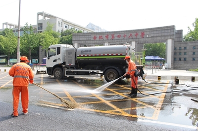 包河環(huán)衛(wèi)為7個(gè)高考考點(diǎn)提供“跟蹤式”保潔消殺服務(wù)